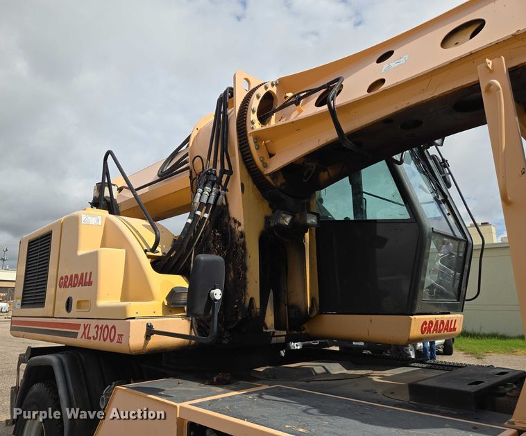 image for item EN8403 2009 Gradall XL 3100 III wheeled excavator