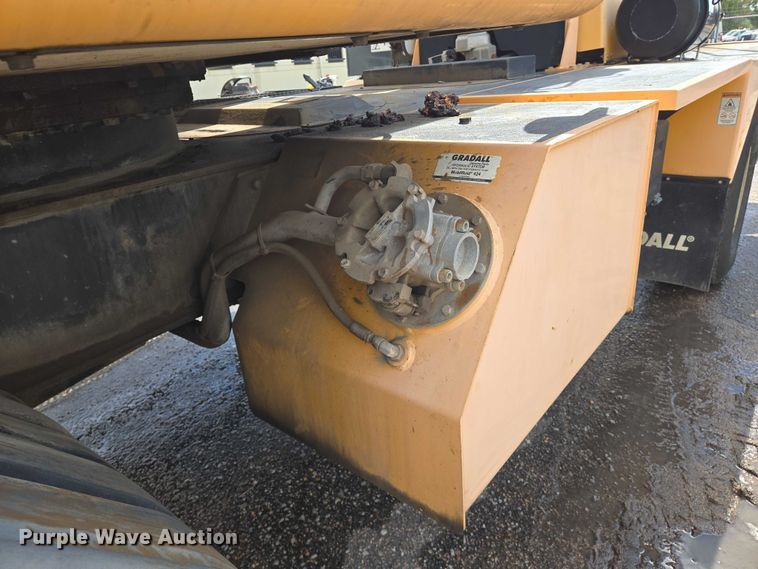 image for item EN8403 2009 Gradall XL 3100 III wheeled excavator