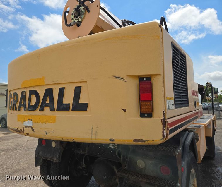 image for item EN8403 2009 Gradall XL 3100 III wheeled excavator