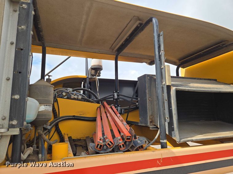 image for item EN8403 2009 Gradall XL 3100 III wheeled excavator