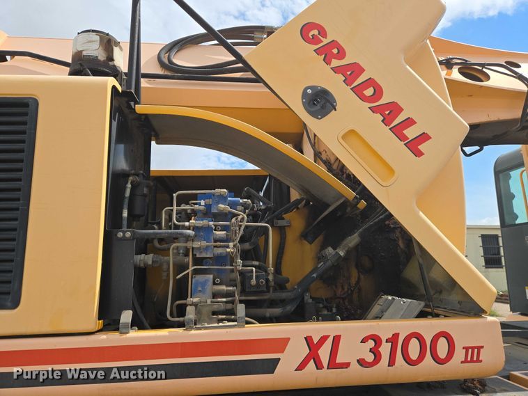 image for item EN8403 2009 Gradall XL 3100 III wheeled excavator