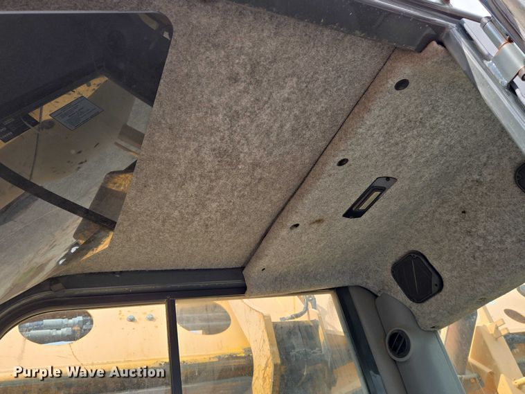 image for item EN8403 2009 Gradall XL 3100 III wheeled excavator