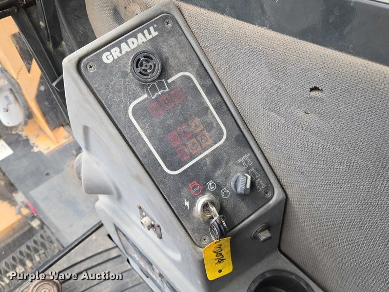 image for item EN8403 2009 Gradall XL 3100 III wheeled excavator