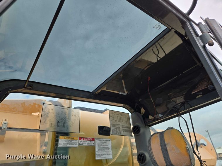 image for item EN8403 2009 Gradall XL 3100 III wheeled excavator