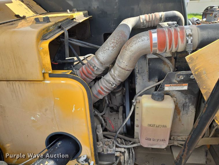 image for item EN8403 2009 Gradall XL 3100 III wheeled excavator