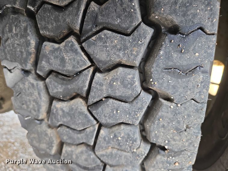 image for item EN8403 2009 Gradall XL 3100 III wheeled excavator