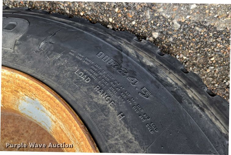 image for item EN8403 2009 Gradall XL 3100 III wheeled excavator