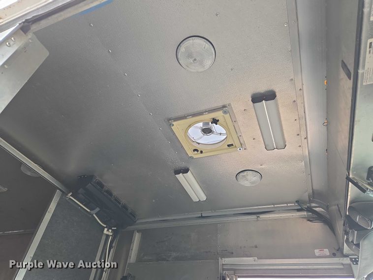 image for item EN8404 2013 Freightliner MT55 delivery truck