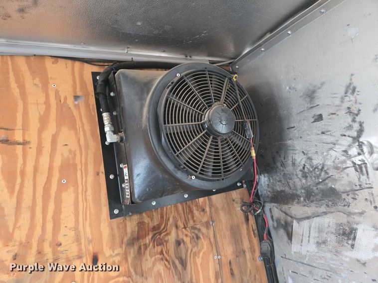 image for item EN8404 2013 Freightliner MT55 delivery truck