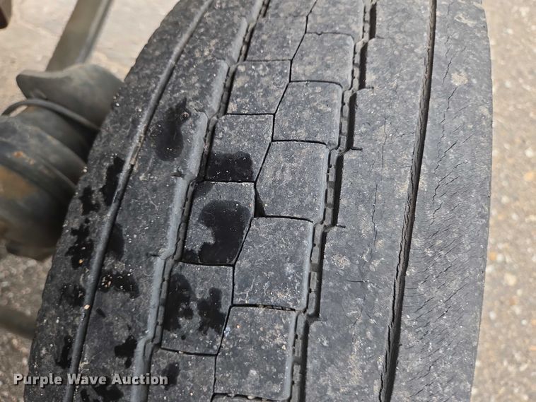 image for item EN8404 2013 Freightliner MT55 delivery truck