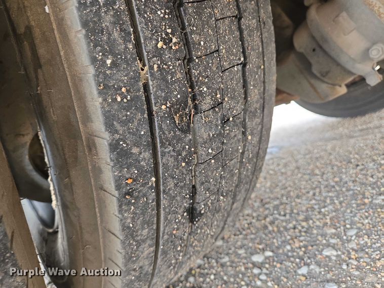 image for item EN8404 2013 Freightliner MT55 delivery truck