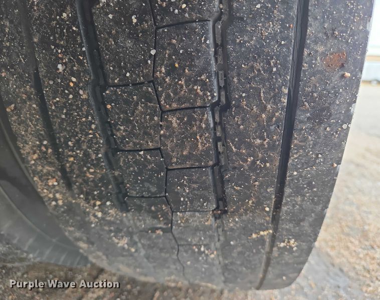 image for item EN8404 2013 Freightliner MT55 delivery truck