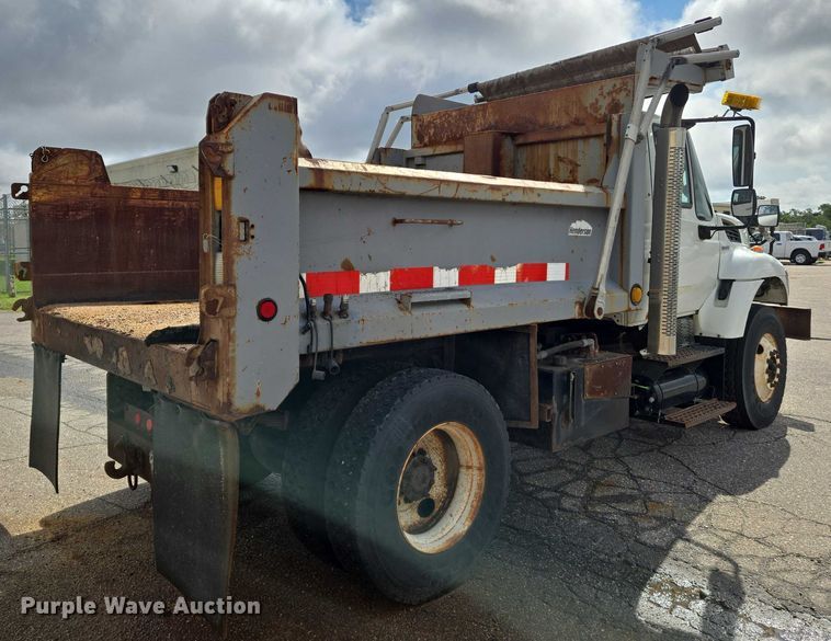 image for item EN8405 2008 International WorkStar 7400 dump truck