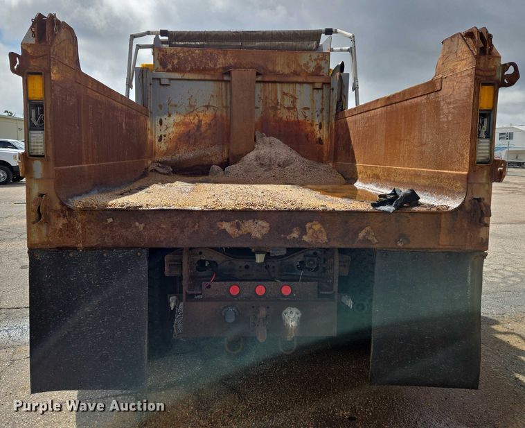 image for item EN8405 2008 International WorkStar 7400 dump truck