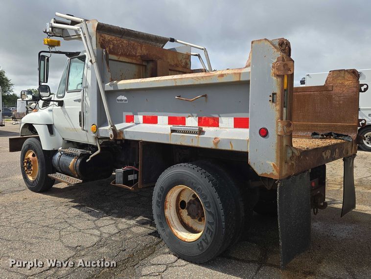 image for item EN8405 2008 International WorkStar 7400 dump truck