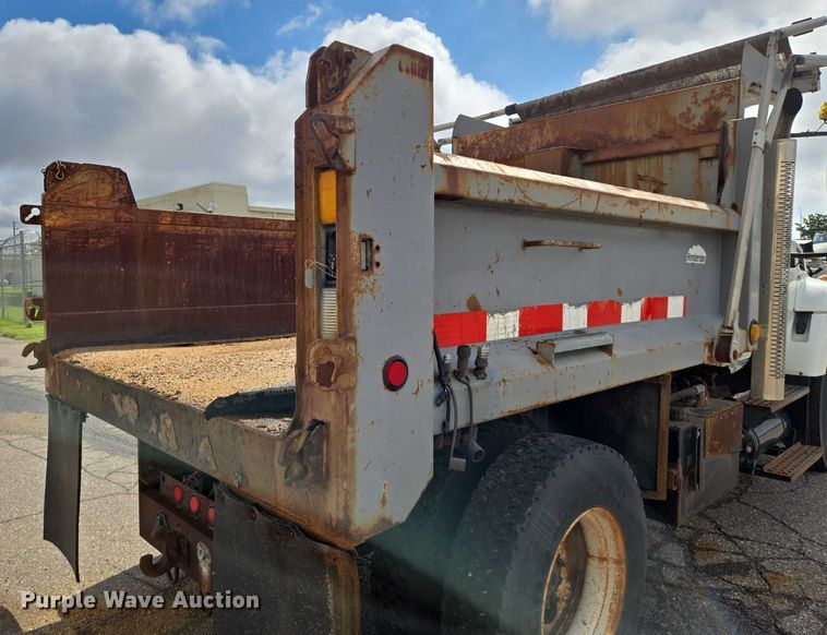 image for item EN8405 2008 International WorkStar 7400 dump truck