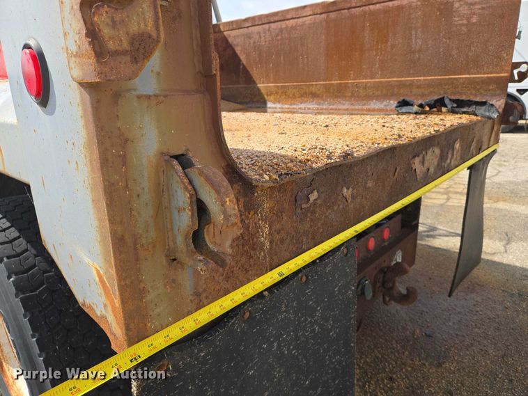 image for item EN8405 2008 International WorkStar 7400 dump truck