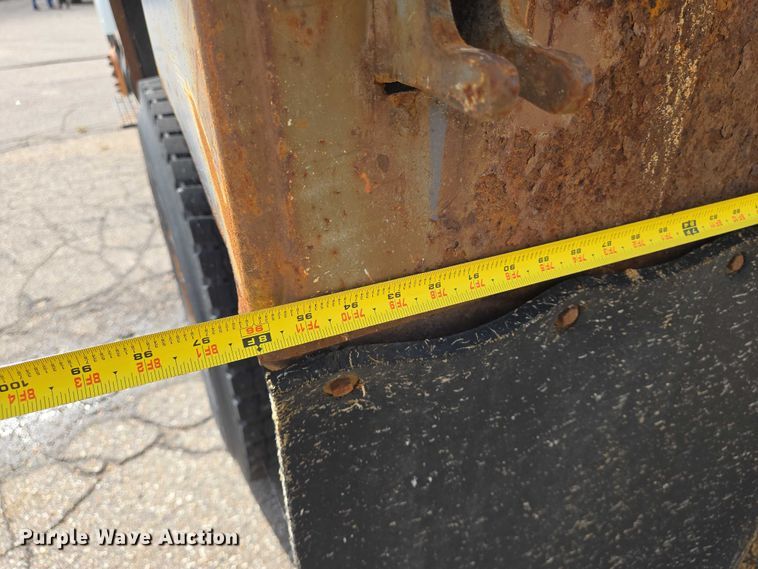 image for item EN8405 2008 International WorkStar 7400 dump truck