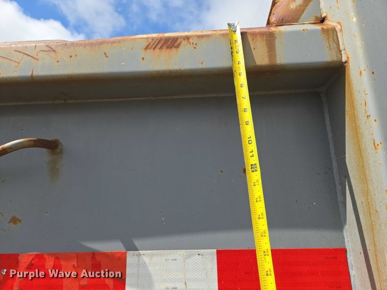 image for item EN8405 2008 International WorkStar 7400 dump truck