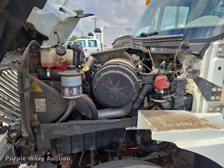 image for item EN8405 2008 International WorkStar 7400 dump truck