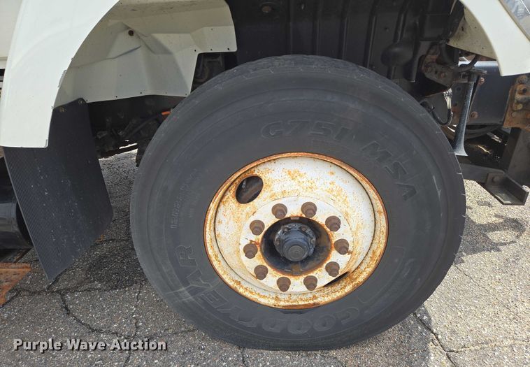 image for item EN8405 2008 International WorkStar 7400 dump truck