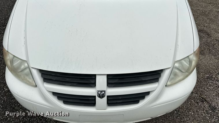 image for item EN8406 2007 Dodge Grand Caravan van