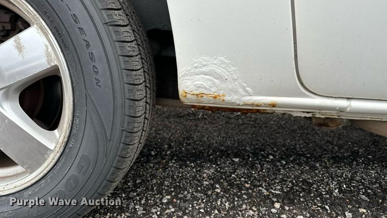 image for item EN8406 2007 Dodge Grand Caravan van