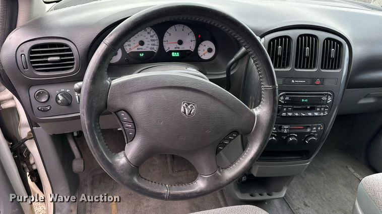 image for item EN8406 2007 Dodge Grand Caravan van