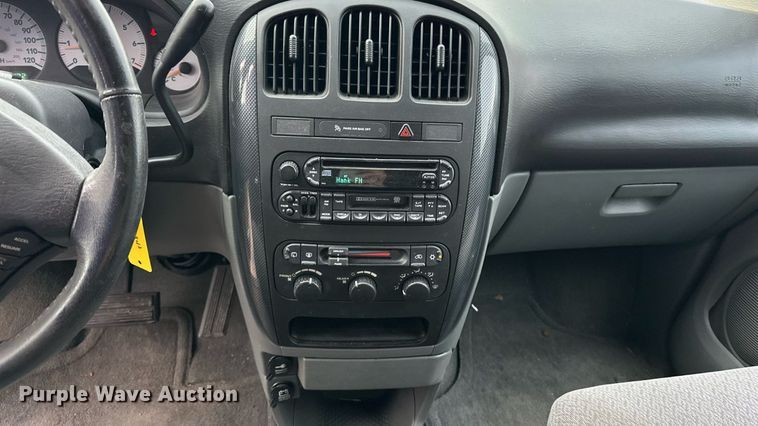 image for item EN8406 2007 Dodge Grand Caravan van