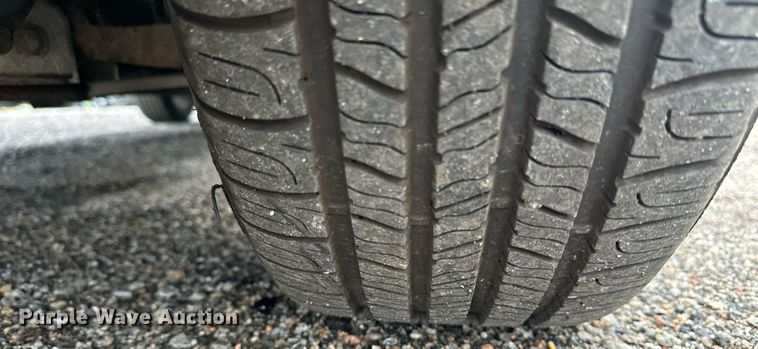 image for item EN8406 2007 Dodge Grand Caravan van