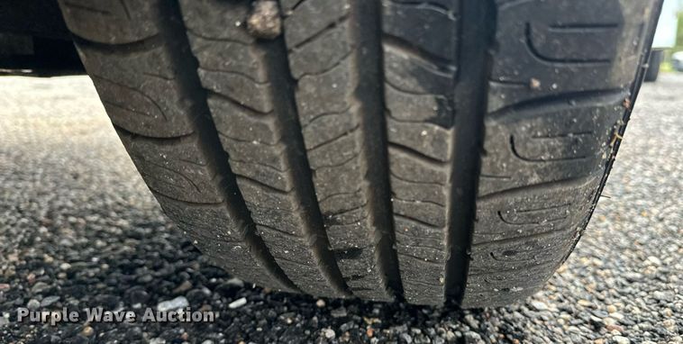 image for item EN8406 2007 Dodge Grand Caravan van