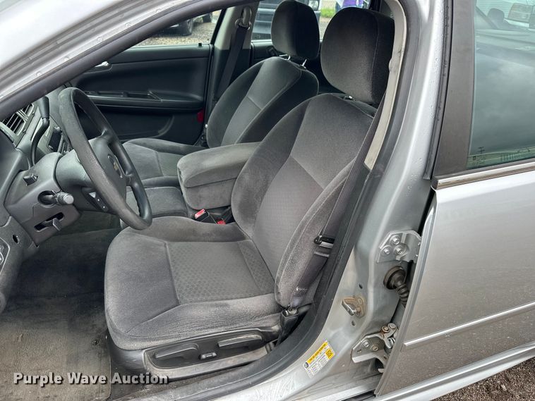 image for item EN8407 2013 Chevrolet Impala Police Cruiser   