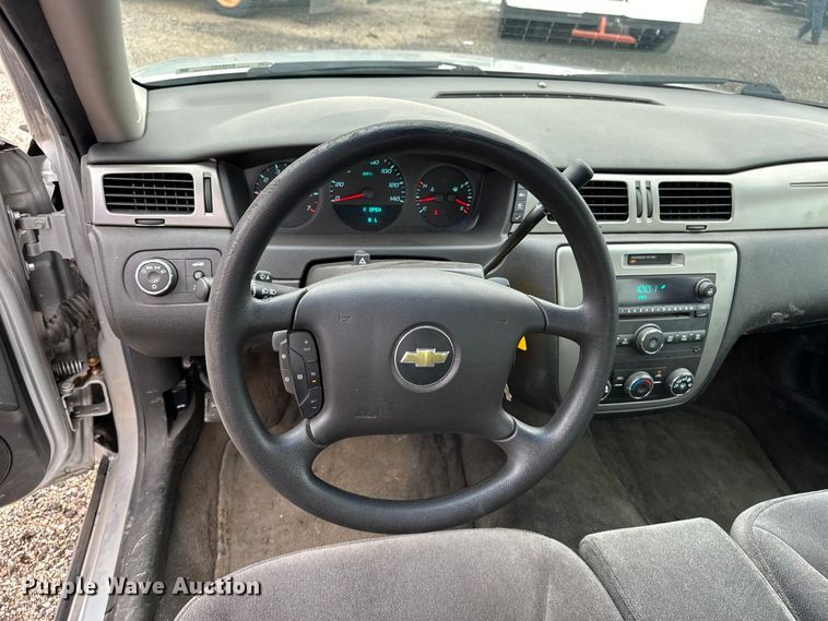 image for item EN8407 2013 Chevrolet Impala Police Cruiser   