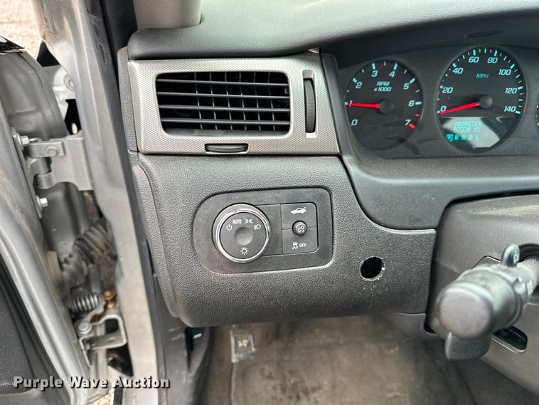 image for item EN8407 2013 Chevrolet Impala Police Cruiser   