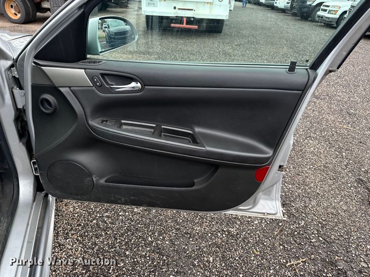 image for item EN8407 2013 Chevrolet Impala Police Cruiser   