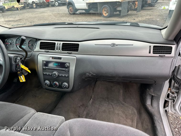 image for item EN8407 2013 Chevrolet Impala Police Cruiser   