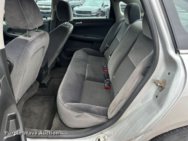 image for item EN8407 2013 Chevrolet Impala Police Cruiser   