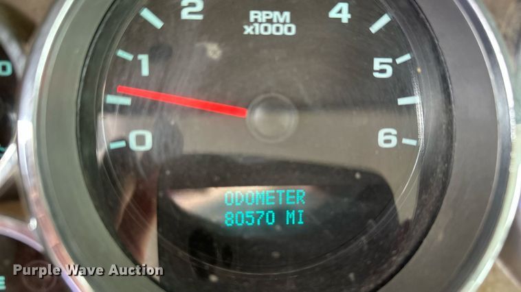 image for item EN8409 2010 Chevrolet Silverado 2500HD utility bed pickup truck