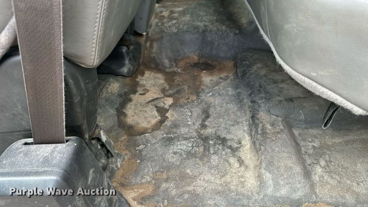 image for item EN8409 2010 Chevrolet Silverado 2500HD utility bed pickup truck