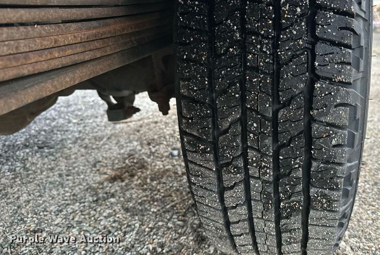 image for item EN8409 2010 Chevrolet Silverado 2500HD utility bed pickup truck