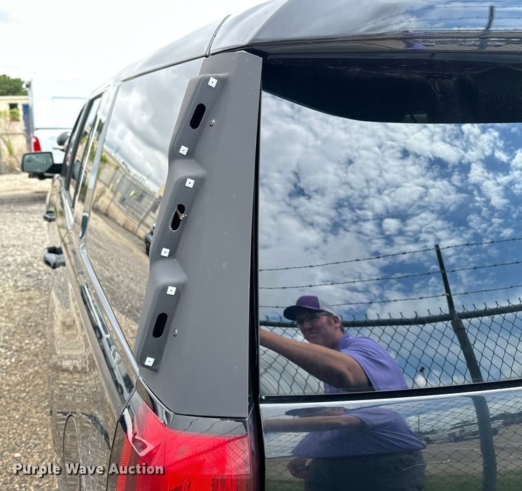 image for item EN8410 2016 Chevrolet Tahoe Police SUV