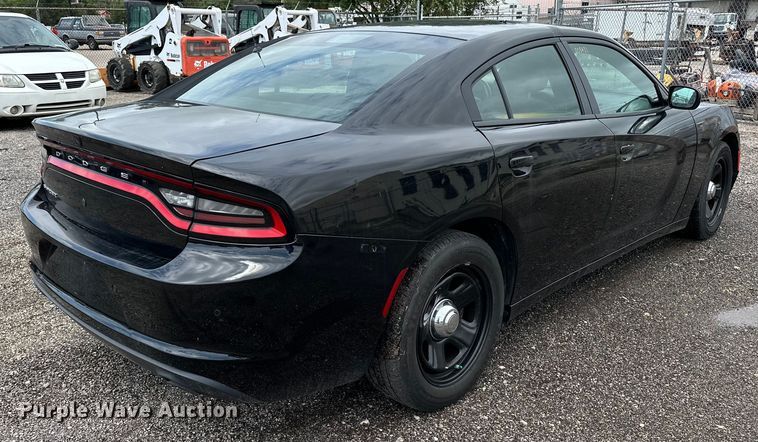 image for item EN8412 2017 Dodge Charger Police 