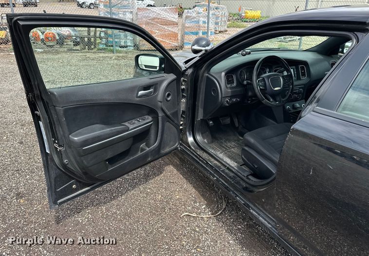 image for item EN8412 2017 Dodge Charger Police 