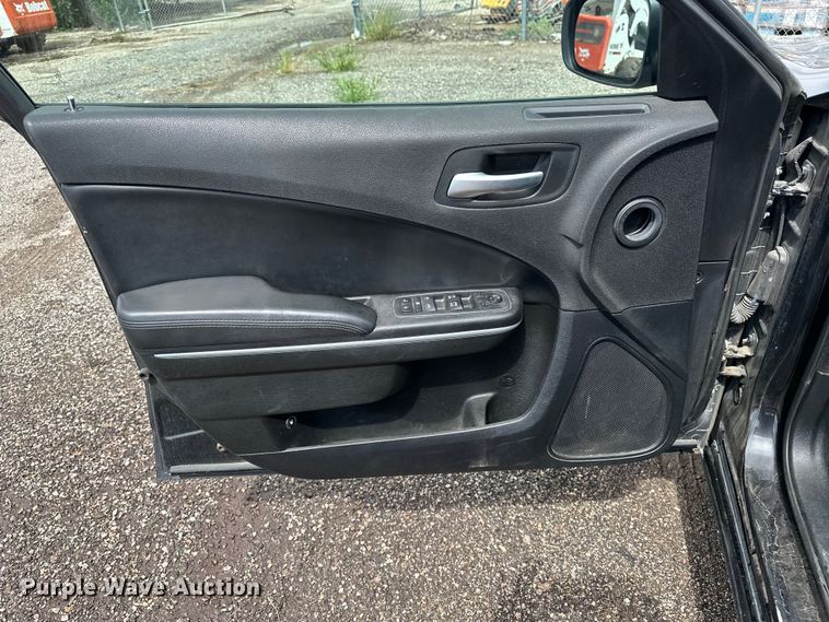 image for item EN8412 2017 Dodge Charger Police 