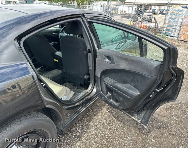 image for item EN8412 2017 Dodge Charger Police 