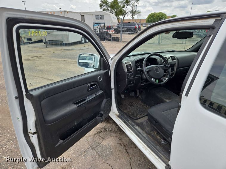 image for item EN8416 2010 Chevrolet Colorado Ext. Cab pickup truck