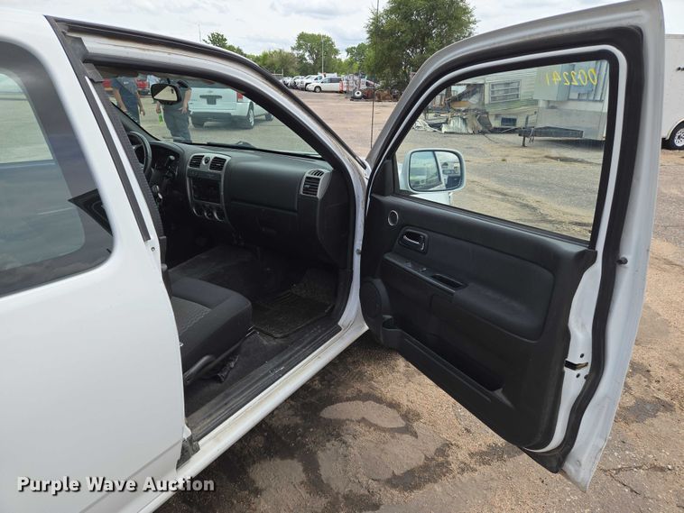 image for item EN8416 2010 Chevrolet Colorado Ext. Cab pickup truck