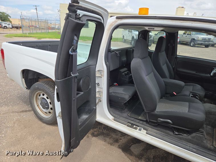 image for item EN8416 2010 Chevrolet Colorado Ext. Cab pickup truck