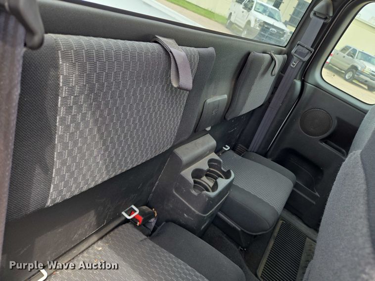 image for item EN8416 2010 Chevrolet Colorado Ext. Cab pickup truck