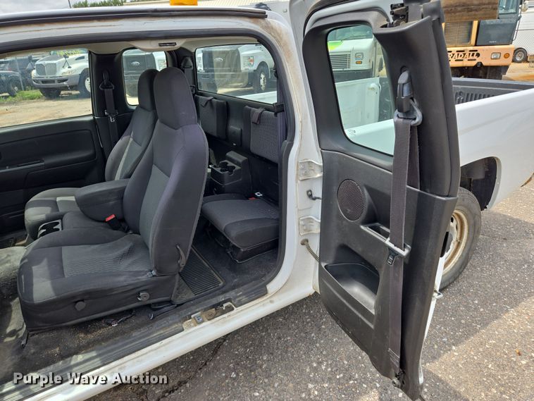 image for item EN8416 2010 Chevrolet Colorado Ext. Cab pickup truck